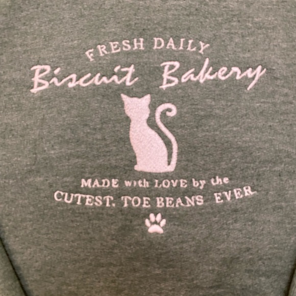 Cat Toe Bean Lover’s Embroidered Sweatshirt - Picture 2 of 4
